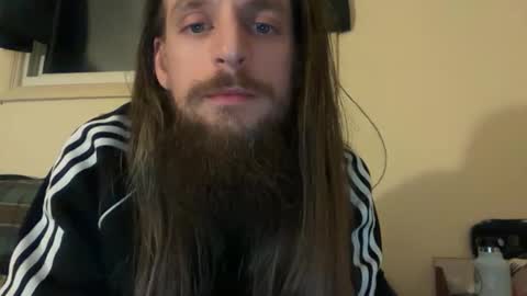 Snapshot of deweydreams chatting on 04/04/26, 01:15 deweydreams online show from 04/04/26, 01:15