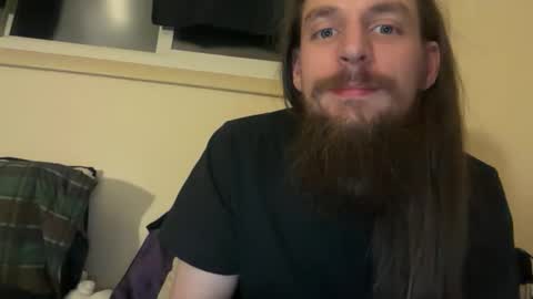 Snapshot of deweydreams chatting on 04/12/26, 01:32 deweydreams online show from 04/12/26, 01:32