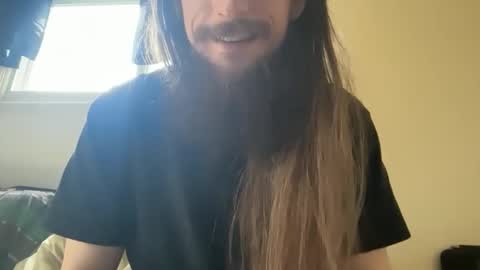 Snapshot of deweydreams chatting on 04/13/26, 07:41 deweydreams online show from 04/13/26, 07:41