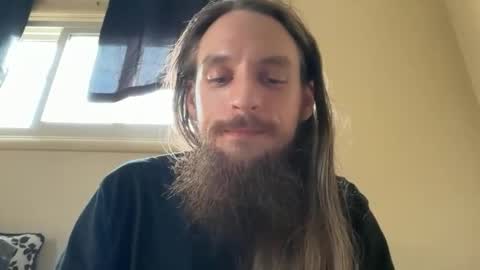 Snapshot of deweydreams chatting on 04/15/26, 09:37 deweydreams online show from 04/15/26, 09:37