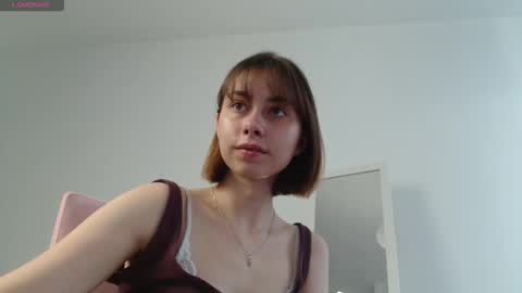 Snapshot of dewkiss chatting on 10/31/25, 10:27 dewkiss online show from 10/31/25, 10:27