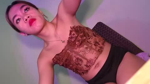 Snapshot of dexie121698 chatting on 03/11/25, 03:05 dexie121698 online show from 03/11/25, 03:05