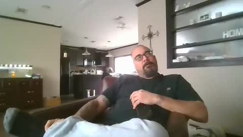 Snapshot of dexterbanana chatting on 01/04/25, 08:37 Mike Sounde online show from 01/04/25, 08:37