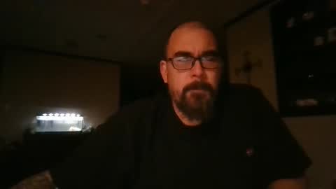 Snapshot of dexterbanana chatting on 01/09/25, 03:15 Mike Sounde online show from 01/09/25, 03:15