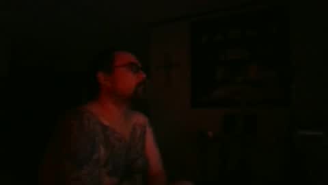 Snapshot of dexterbanana chatting on 02/04/26, 05:02 Mike Sounde online show from 02/04/26, 05:02