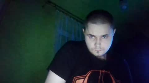 Snapshot of dexterek92 chatting on 02/14/26, 07:10 Mateusz online show from 02/14/26, 07:10