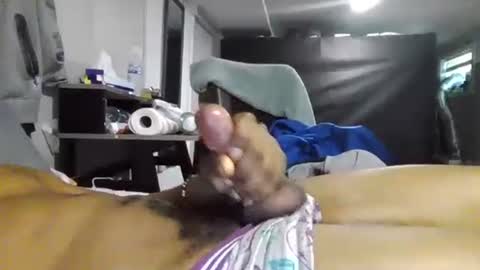 Snapshot of deyhfd chatting on 10/21/25, 04:08 deyhfd online show from 10/21/25, 04:08