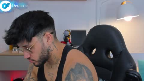 JULIAN online show from 01/07/25, 10:30