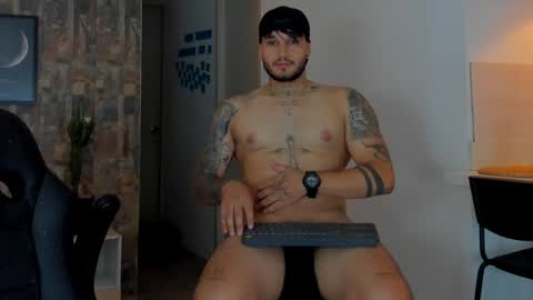 Snapshot of deymon_scott chatting on 04/15/26, 11:49 JULIAN online show from 04/15/26, 11:49