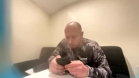 Snapshot of deznuts130 chatting on 02/01/25, 04:35 deznuts130 online show from 02/01/25, 04:35