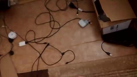 Snapshot of dfgjklkgff chatting on 10/12/25, 12:59 22zdenio22 online show from 10/12/25, 12:59