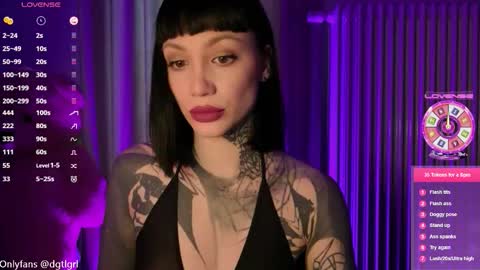 Snapshot of dgtlgrl chatting on 02/19/26, 04:14 dgtlgrl online show from 02/19/26, 04:14