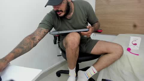 dhaian online show from 10/14/25, 09:15