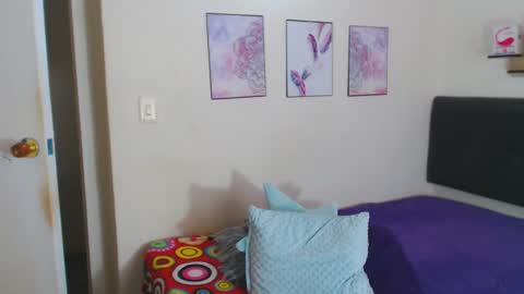 Paola online show from 01/24/25, 02:41