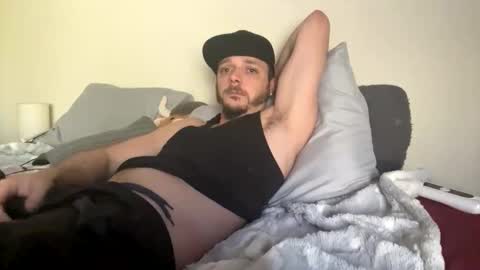 dharbison23 online show from 10/24/25, 06:59