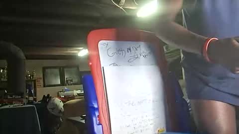 Snapshot of dhbbc454336 chatting on 09/25/25, 07:01 Marcus D-von Steel as the raunchy ass sniffer thrill me with your online show from 09/25/25, 07:01