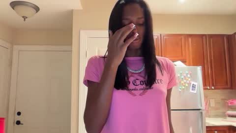 Snapshot of di0rd0lly chatting on 02/05/26, 07:57 Dolly online show from 02/05/26, 07:57