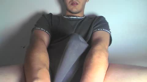 Snapshot of di_carter chatting on 04/19/26, 08:33 Carter online show from 04/19/26, 08:33