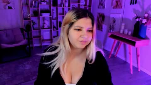 Dia online show from 10/07/25, 07:55