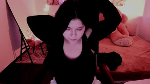 Snapshot of diaangell chatting on 05/24/26, 07:41 Dia online show from 05/24/26, 07:41