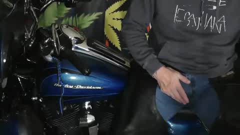 Snapshot of diabolic_yeti76 chatting on 01/12/26, 03:56 Yeti online show from 01/12/26, 03:56