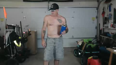 Snapshot of diabolic_yeti76 chatting on 04/02/26, 08:39 Yeti online show from 04/02/26, 08:39