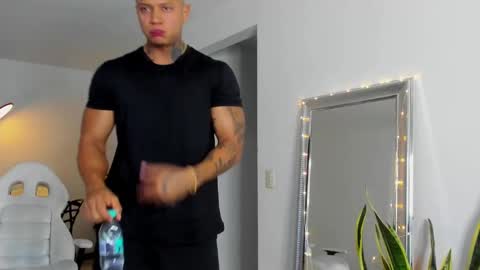 Diego online show from 12/31/24, 05:11