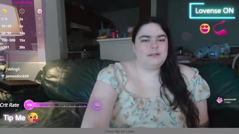 Snapshot of diamaith1214 chatting on 03/12/25, 12:10 diamaith1214 online show from 03/12/25, 12:10