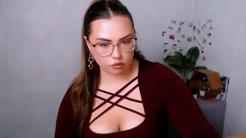 Snapshot of diamantkriss_ chatting on 04/03/26, 06:44 Kriss online show from 04/03/26, 06:44