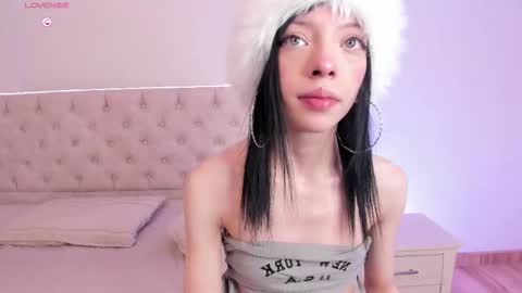 Snapshot of diamond__cherry chatting on 02/21/26, 01:56 Diamond online show from 02/21/26, 01:56