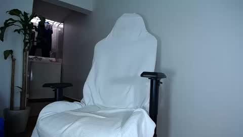 Snapshot of diamond_black00 chatting on 02/08/25, 05:50 MaSSimo online show from 02/08/25, 05:50