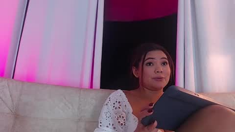 diamond_canela online show from 02/23/25, 10:39