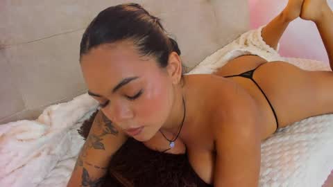 Snapshot of diamond_canela chatting on 05/01/26, 12:26 diamond_canela online show from 05/01/26, 12:26