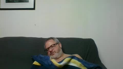 Snapshot of diamond_couple_82 chatting on 02/04/25, 07:07 diamond_couple_82 online show from 02/04/25, 07:07