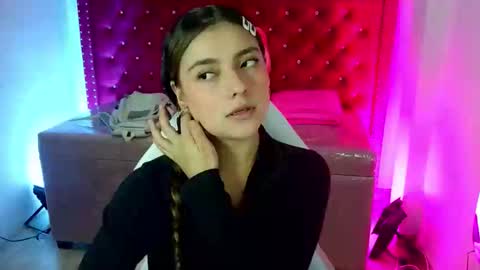 diamond_juliana_ online show from 05/05/26, 03:03