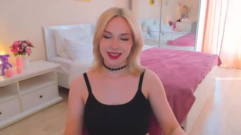Snapshot of diamond_milady chatting on 05/24/26, 01:27 diamond_milady online show from 05/24/26, 01:27