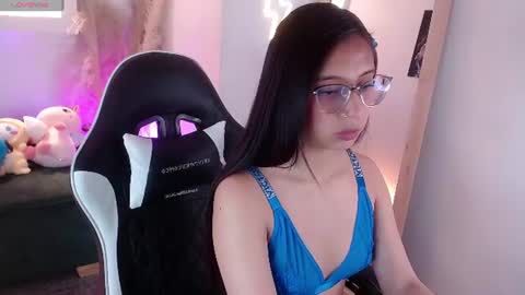 Snapshot of diamond_rose_as chatting on 07/06/26, 07:38 diamond_rose_as online show from 07/06/26, 07:38