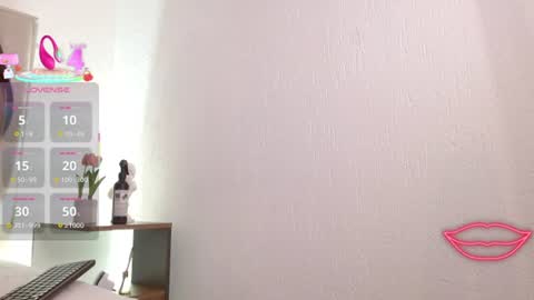 Snapshot of diamond_rose_as chatting on 07/09/26, 12:42 diamond_rose_as online show from 07/09/26, 12:42