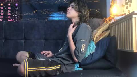 diamond_twink online show from 11/26/25, 04:02