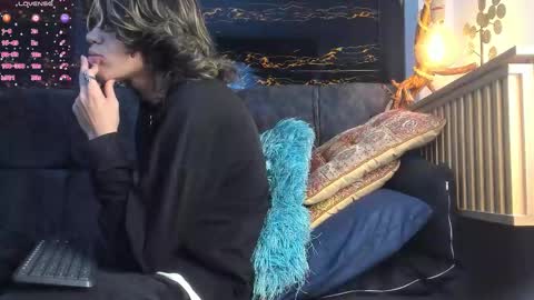 diamond_twink online show from 11/27/25, 04:36