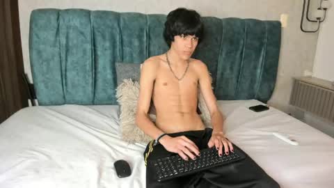 Snapshot of diamond_twink chatting on 06/09/26, 03:56 diamond_twink online show from 06/09/26, 03:56