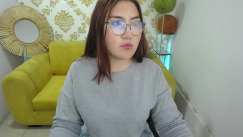 Snapshot of diamondfox_m chatting on 03/25/26, 10:32 Your Diamond online show from 03/25/26, 10:32