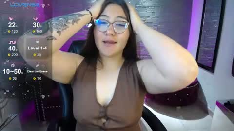 Snapshot of diamondfox_m chatting on 06/22/26, 11:51 Your Diamond online show from 06/22/26, 11:51
