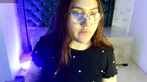 Snapshot of diamondfox_m chatting on 06/27/26, 10:53 Your Diamond online show from 06/27/26, 10:53