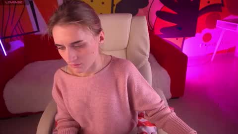 Snapshot of diamondnina chatting on 03/18/26, 08:45 DiamondNina online show from 03/18/26, 08:45