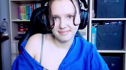 Snapshot of diana_back3 chatting on 10/06/25, 06:33 diana_back3 online show from 10/06/25, 06:33