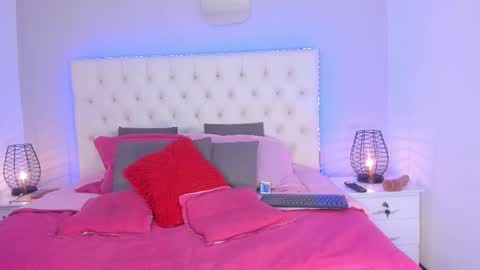 Snapshot of diana_clarck chatting on 11/27/25, 09:17 Diana Tamayo online show from 11/27/25, 09:17