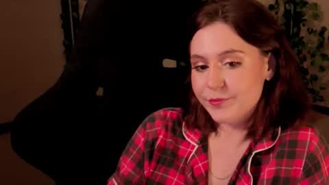 Snapshot of diana_floweri chatting on 03/12/26, 12:33 Diana online show from 03/12/26, 12:33