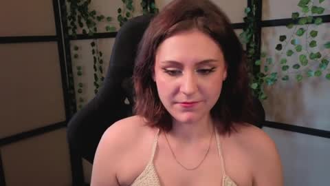 Snapshot of diana_floweri chatting on 04/05/26, 12:02 Diana online show from 04/05/26, 12:02