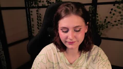 Snapshot of diana_floweri chatting on 04/08/26, 02:39 Diana online show from 04/08/26, 02:39